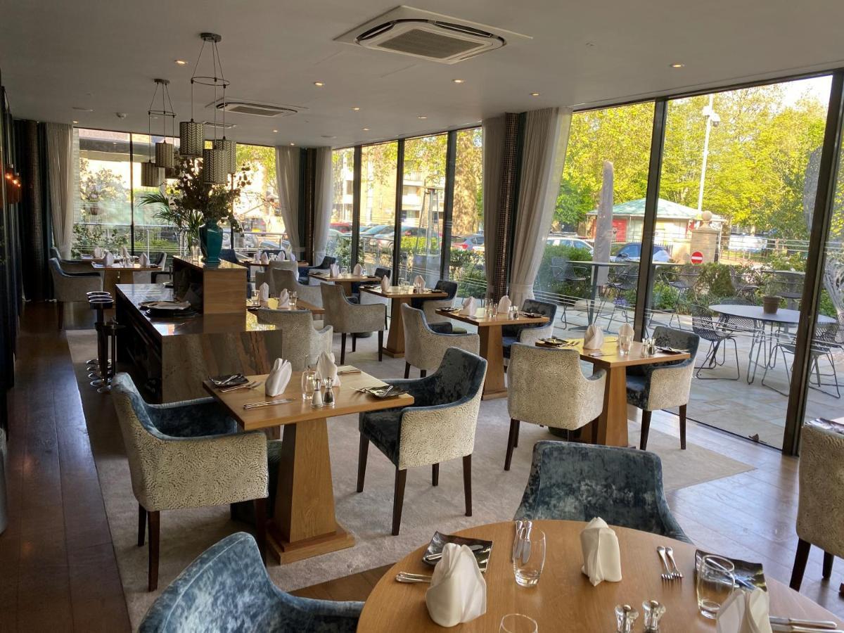 Gonville 4*