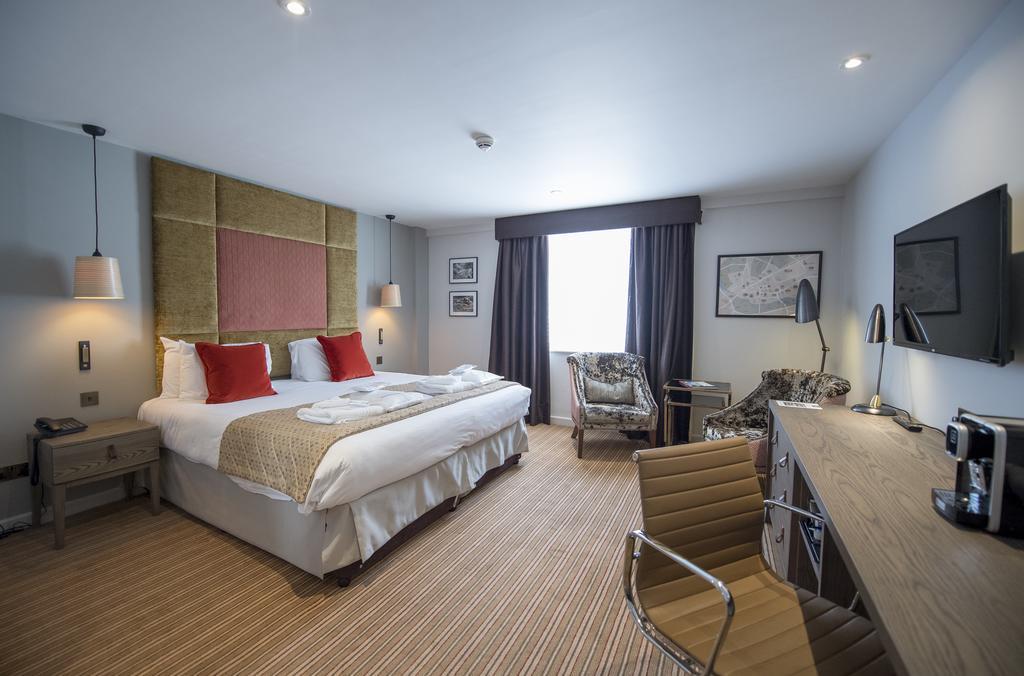 Gonville 4*